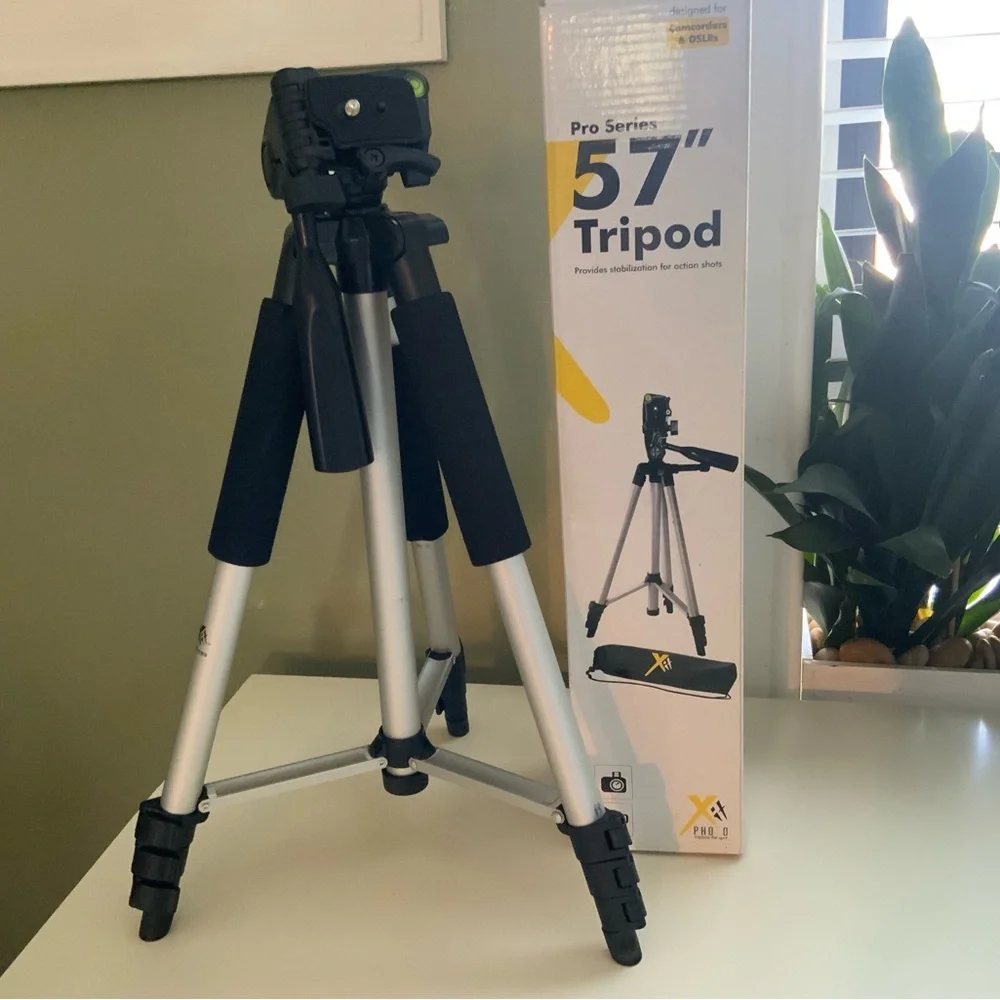 XIT Photo PRO SERIES TRIPOD FOR CAMCORDS & DSLRs NEW